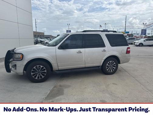 White Platinum Clearcoat Metallic 2015 Ford Expedition XLT