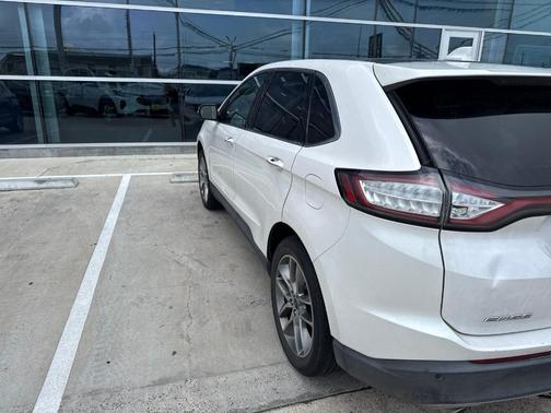 White Platinum Clearcoat Metallic 2015 Ford Edge Titanium
