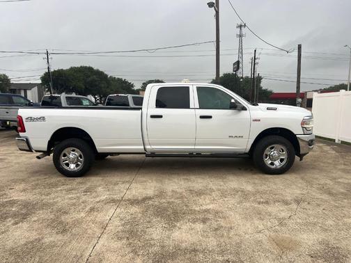 Bright White Clearcoat 2019 RAM 2500 Tradesman