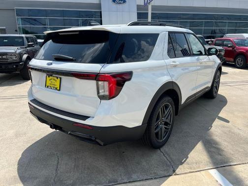 White 2026 Ford Explorer ST-Line