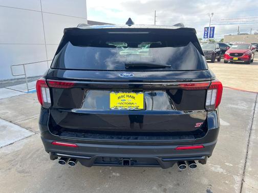 Black Metallic 2025 Ford Explorer ST