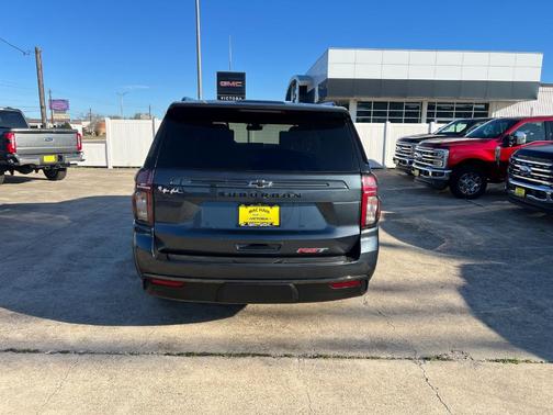 2021 Chevrolet Suburban RST