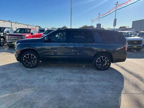 2021 Chevrolet Suburban RST