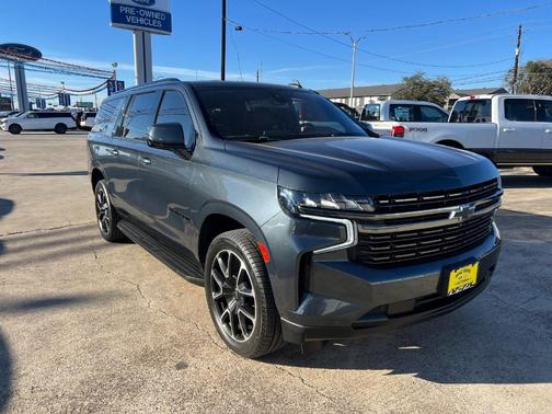 2021 Chevrolet Suburban RST