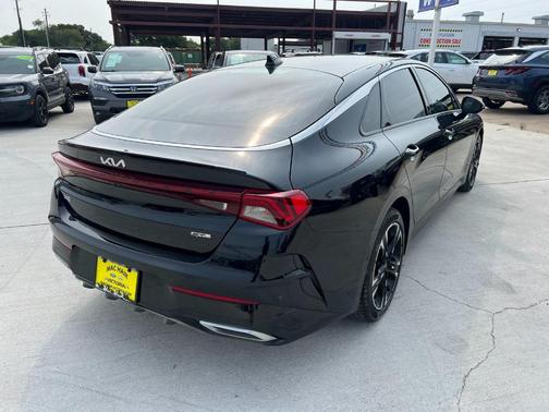 2024 Kia K5 GT-Line