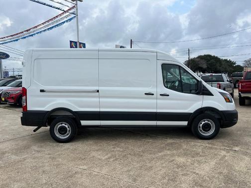 Oxford White 2026 Ford Transit-250 148 WB Medium Roof Cargo