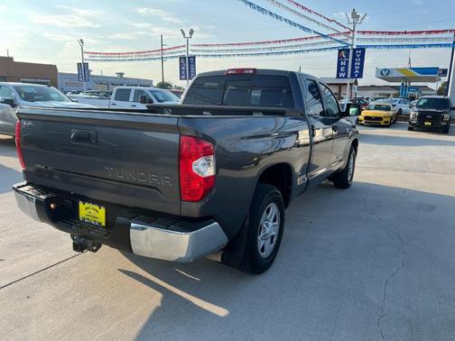 2017 Toyota Tundra SR