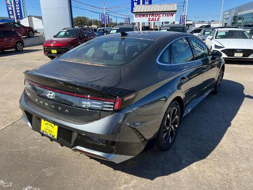 2025 Hyundai SONATA SEL