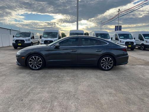2021 Hyundai SONATA Limited