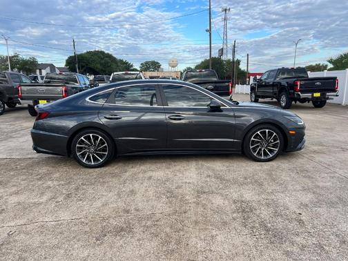 2021 Hyundai SONATA Limited