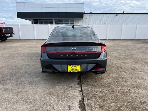 2021 Hyundai SONATA Limited
