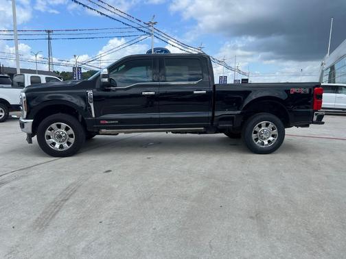 Black Metallic 2024 Ford F-250 King Ranch