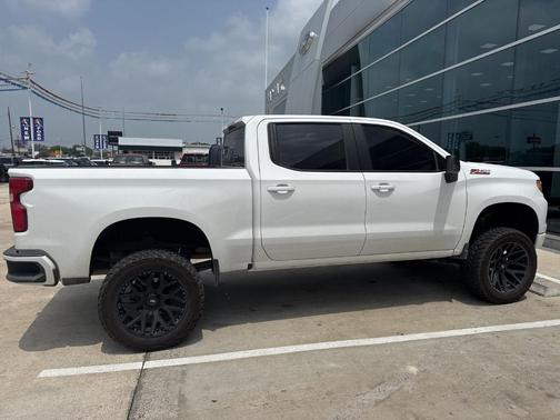 Summit White 2024 Chevrolet Silverado 1500 RST