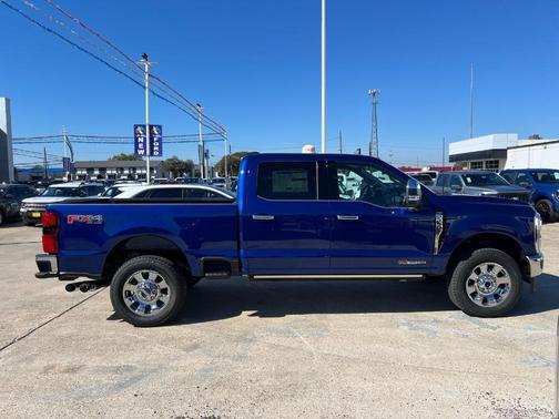 Blue Metallic 2026 Ford F-250 Lariat
