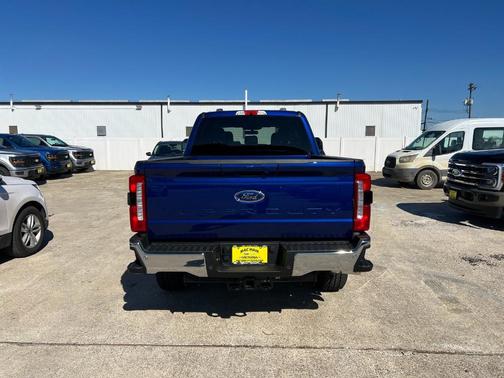 Blue Metallic 2026 Ford F-250 Lariat
