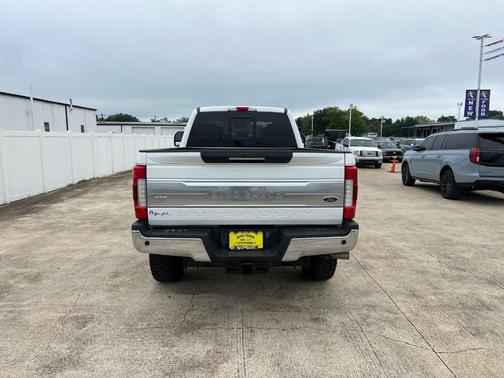 Oxford White 2019 Ford F-350 King Ranch