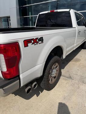 Oxford White 2019 Ford F-350 King Ranch
