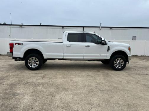 Oxford White 2019 Ford F-350 King Ranch