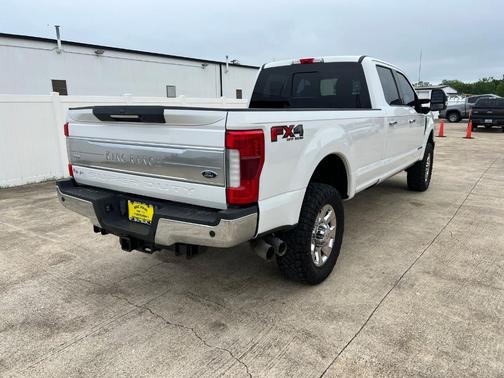 Oxford White 2019 Ford F-350 King Ranch