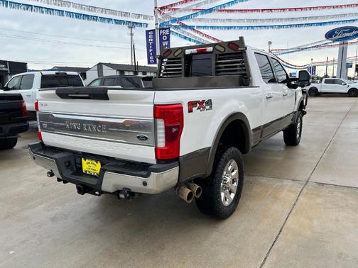 White 2017 Ford F-250 King Ranch