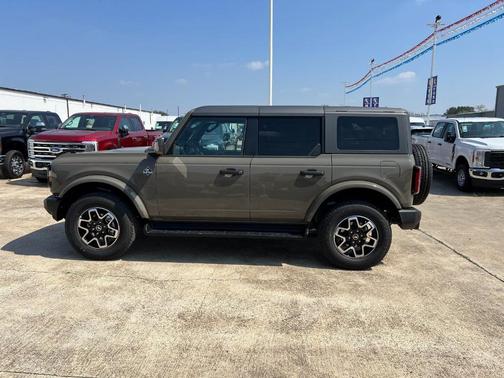 Gray 2026 Ford Bronco Outer Banks