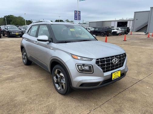 Shimmering Silver 2026 Hyundai VENUE SEL