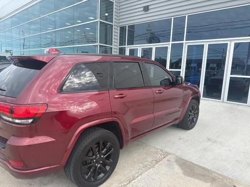 2019 Jeep Grand Cherokee Altitude