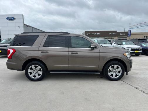 Stone Gray 2019 Ford Expedition XLT