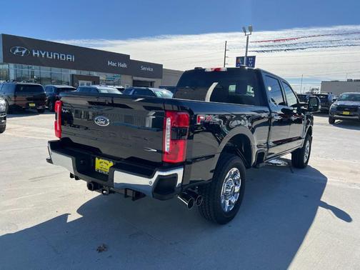 2026 Ford F-250 Lariat
