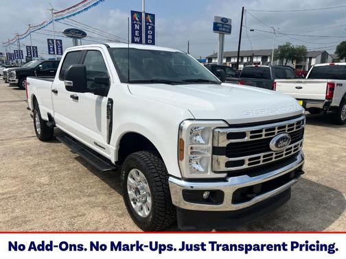 Oxford White 2024 Ford F-250 XLT
