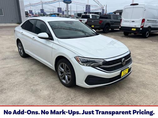 Opal White Pearl Effect 2023 Volkswagen Jetta 1.5T SE