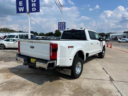 2026 Ford F-350 Lariat Super Duty