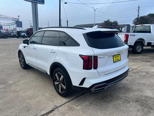 2023 Kia Sorento S