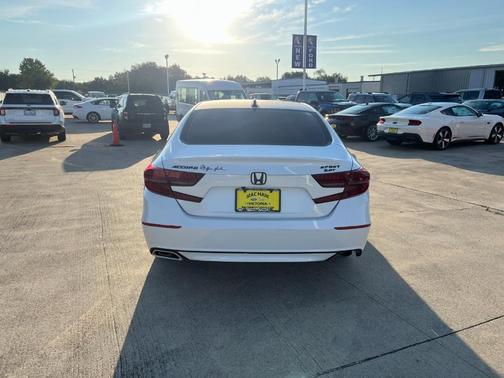 2022 Honda Accord Sport 2.0T