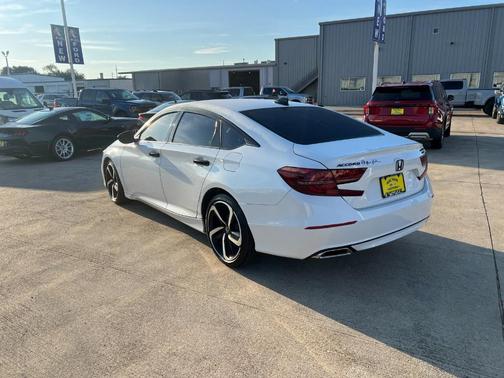2022 Honda Accord Sport 2.0T