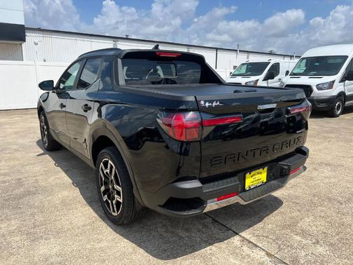 Phantom Black 2026 Hyundai SANTA CRUZ Limited