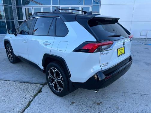 Ice 2023 Toyota RAV4 Prime XSE
