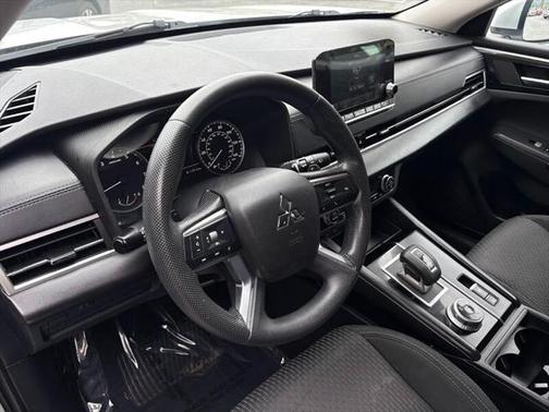 2022 Mitsubishi Outlander ES 2.5 S-AWC