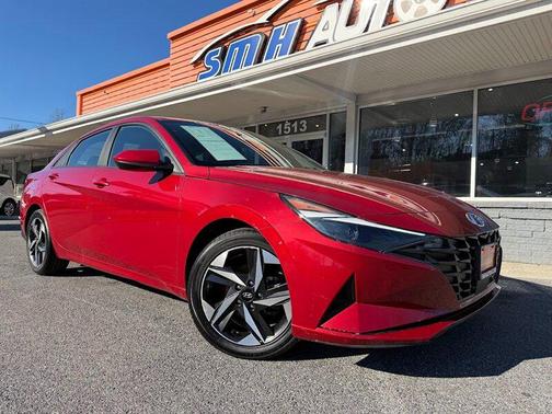 2023 Hyundai ELANTRA SEL