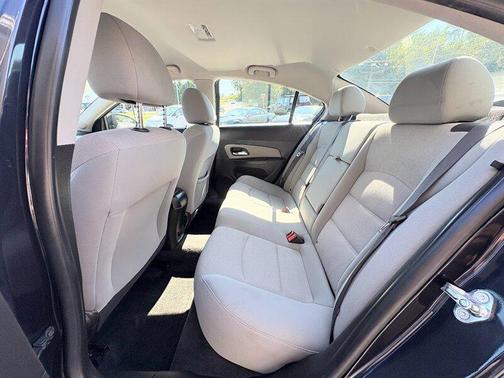 2015 Chevrolet Cruze 1LT
