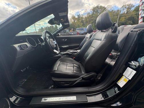 2021 Ford Mustang EcoBoost Premium