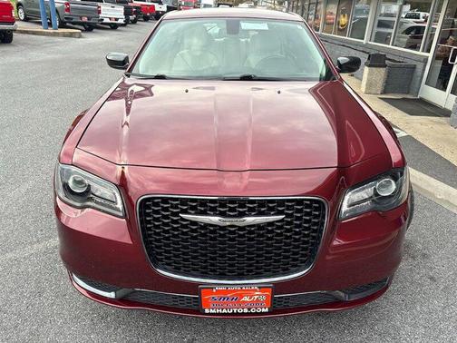 2019 Chrysler 300 Touring