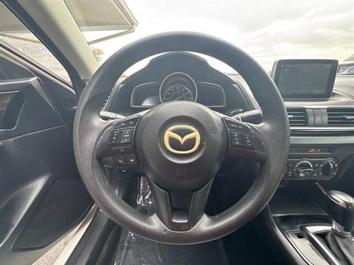 2015 Mazda Mazda3 i Sport