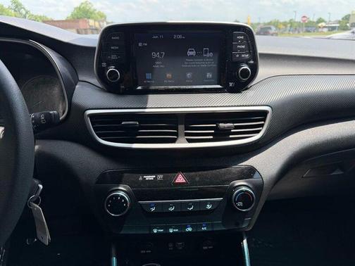 Black Noir Pearl 2019 Hyundai TUCSON SE