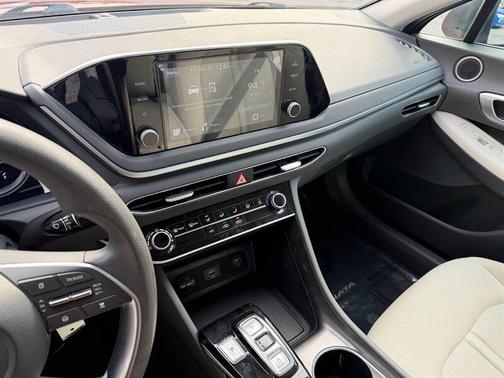 2023 Hyundai SONATA SE