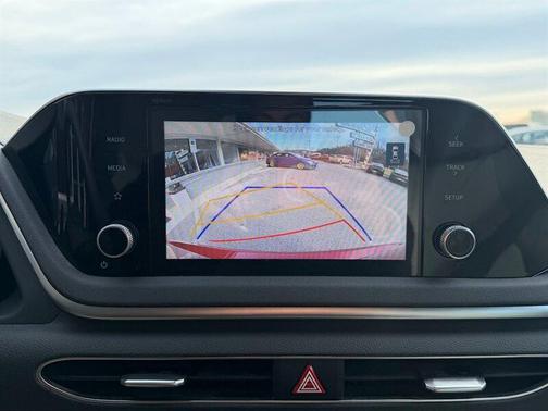 2023 Hyundai SONATA SE