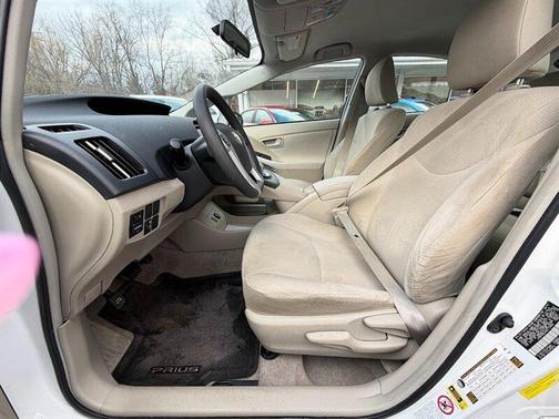 2010 Toyota Prius One