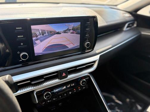 2022 Kia K5 LXS
