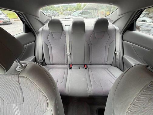 Phantom Black 2023 Hyundai ELANTRA SE