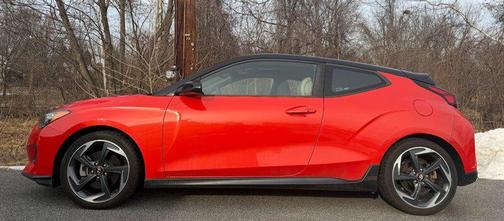 2019 Hyundai Veloster Base